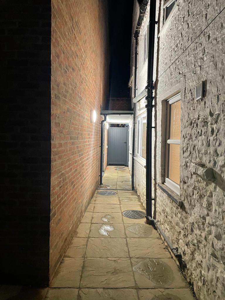 Market Weighton Oculus 23