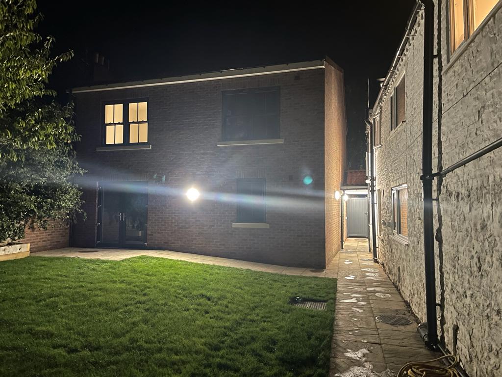 Market Weighton Oculus 37